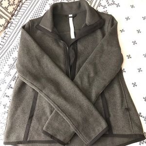 Lululemon jacket full size zip size 6